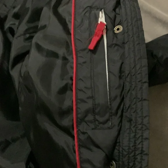 Tommy H puffer S/P black hooded *missing belt* - Picture 10 of 10